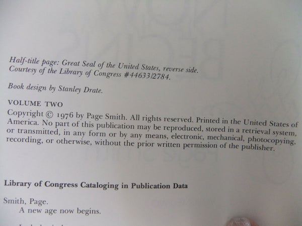 A New Age Now Begins: A People's History of the American Revolution (2 Volume Set) Smith, Page - Wide World Maps & MORE!