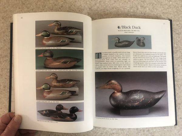 Mason Decoys: A Complete Pictorial Guide Goldberger, Russ J. - Wide World Maps & MORE!
